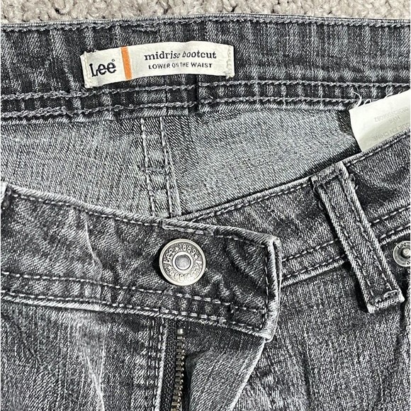 Lee Mid Rise Bootcut Lower On The Waist Denim Jeans Women's 14 Black Embellished - Picture 3 of 7